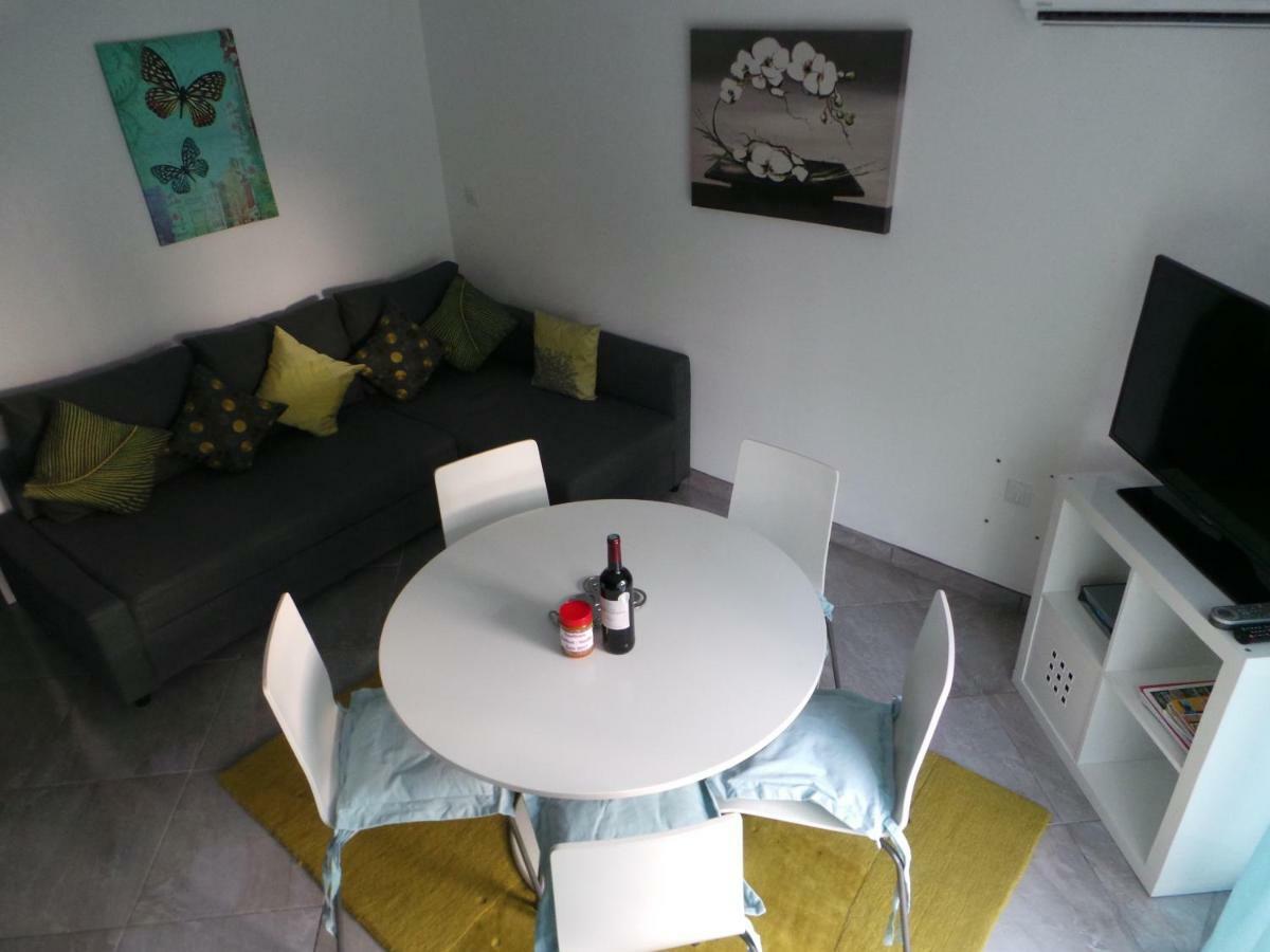 Appartement Vue Montagne Garéoult Kültér fotó
